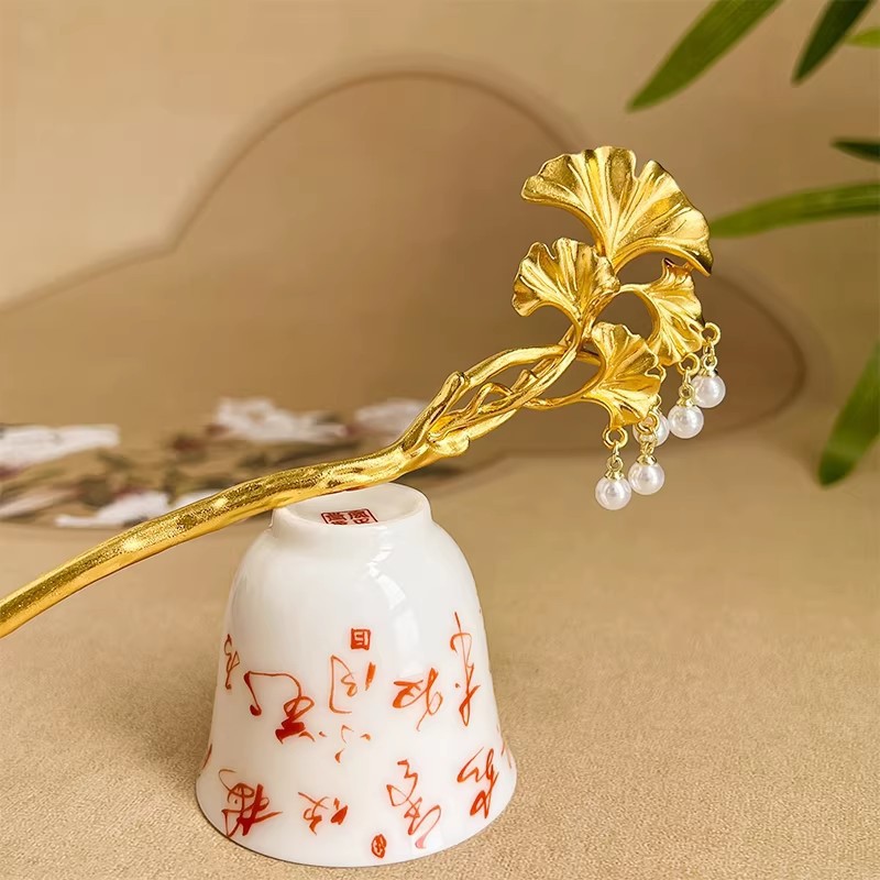 1PC Elegant Golden Ginkgo Leaf - Hanbok Hair Pin recension och pris